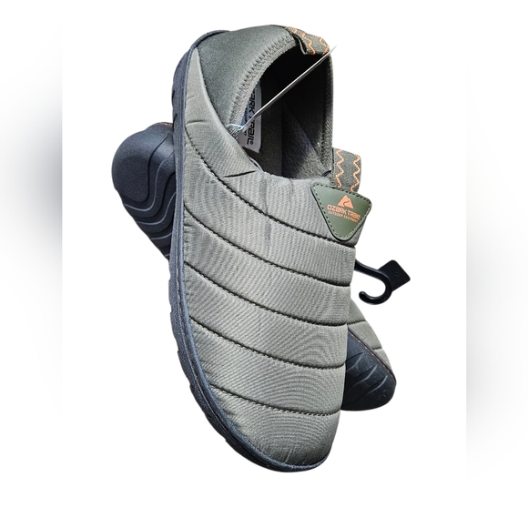 Men's Ozark Trail Memory Foam Slippers, Size 9 - Picture 5 of 7